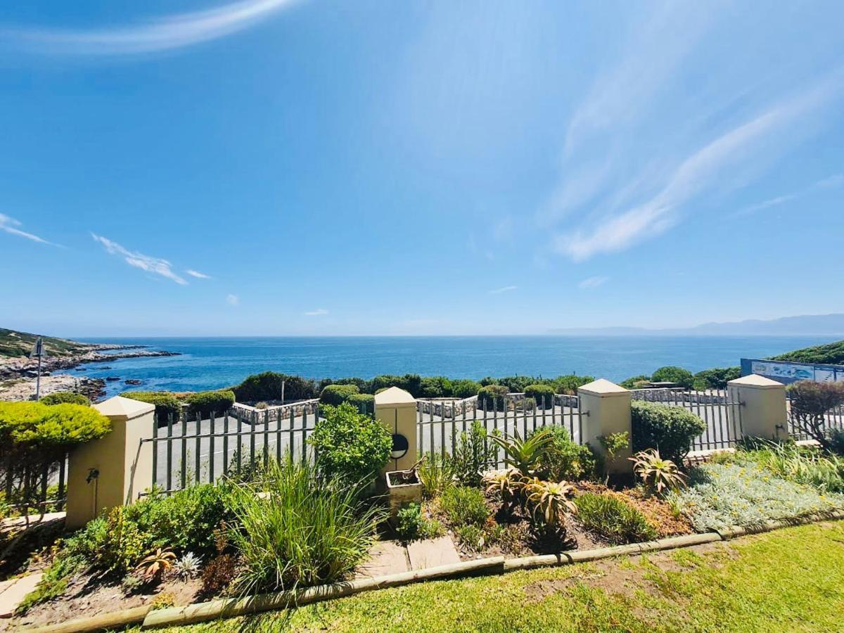 The View At Whale Cove De Kelders Apartment Exterior photo